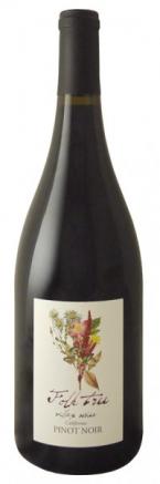 Folk Tree - Village Series Pinot Noir 2023